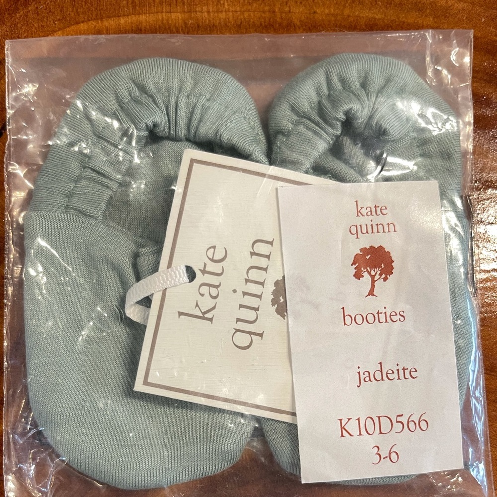 NWT Kate Quinn Jadeite booties